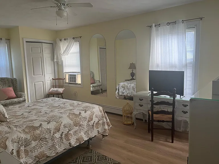 31 1/2 Franklin St #2 — Photo 13