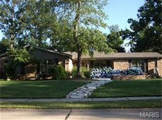 20 Leaside Ct, Ballwin, MO
