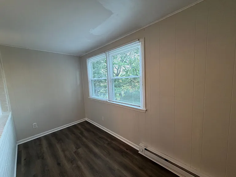 710 Boon St — Photo 9