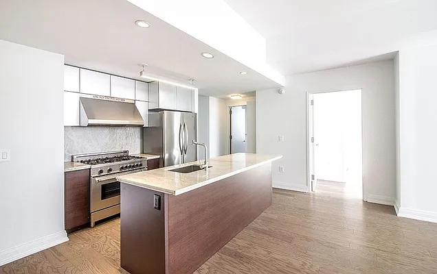 Rented by Mirador Real Estate | media 36