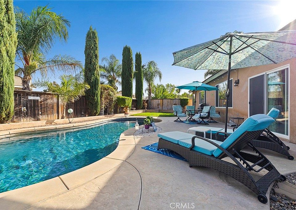 1st image of 33570 Delphinium Ln