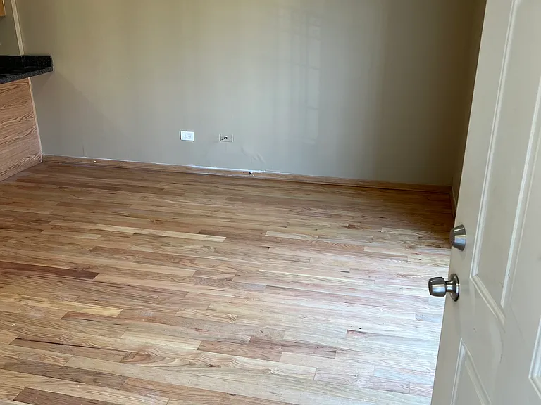 1230 S Lawndale Ave #2 — Photo 6
