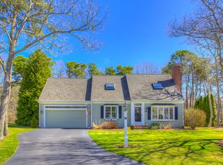 12 Coastal Ln, Hyannis, MA 02601