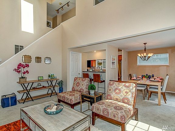 5th image of 823 9th Ave S #5