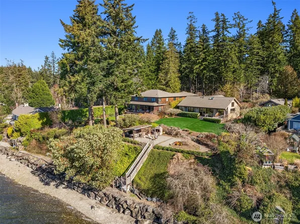 8595 Hansen Road NE, Bainbridge Island, WA 98110