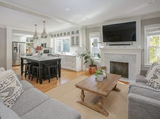 560 Chestnut St, Franklin, MA 02038