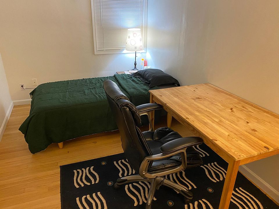 1st image of 12211 Greenwood Ave N #203