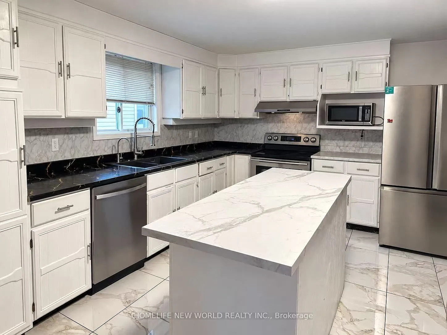 4 bed, $2,900 — Photo 4