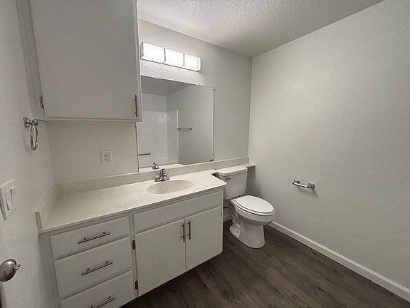 4th image of 32021 Avenue E APT 20