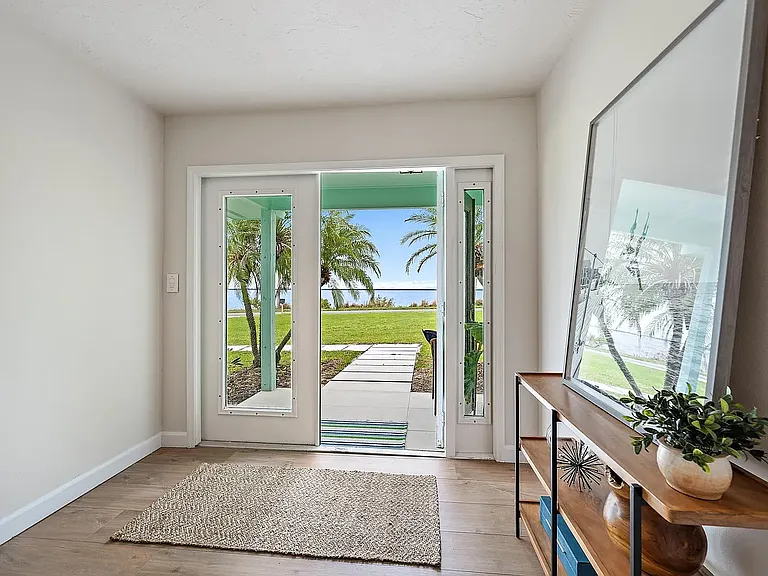 6205 S Indian River Dr — Photo 30