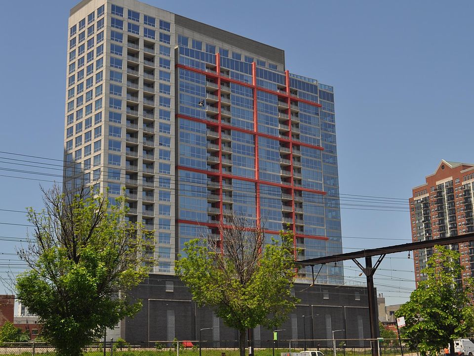 1st image of 1841 S Calumet Ave APT 1910