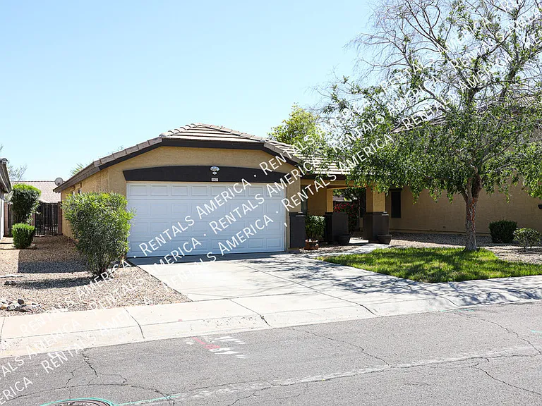 15827 W Yavapai St — Photo 4