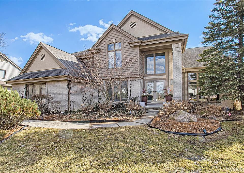 5085 Village Commons Dr, West Bloomfield, MI 48322 Zillow