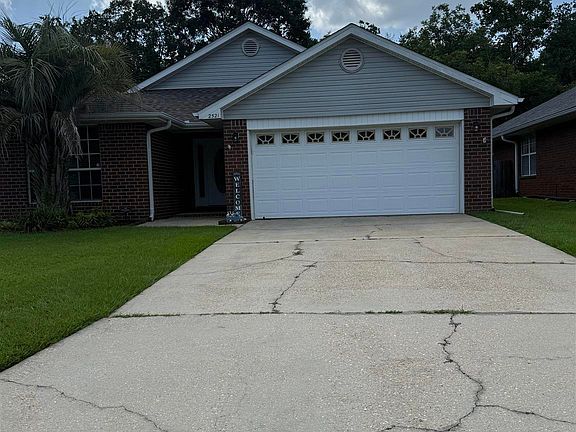 3rd image of 2521 Portobella Pl