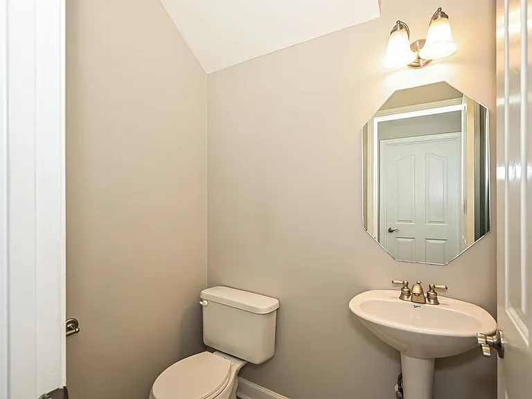 1120 Tiger Woods Way — Photo 16