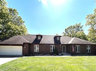 206 W Stonybrook Dr, O'Fallon, IL 62269