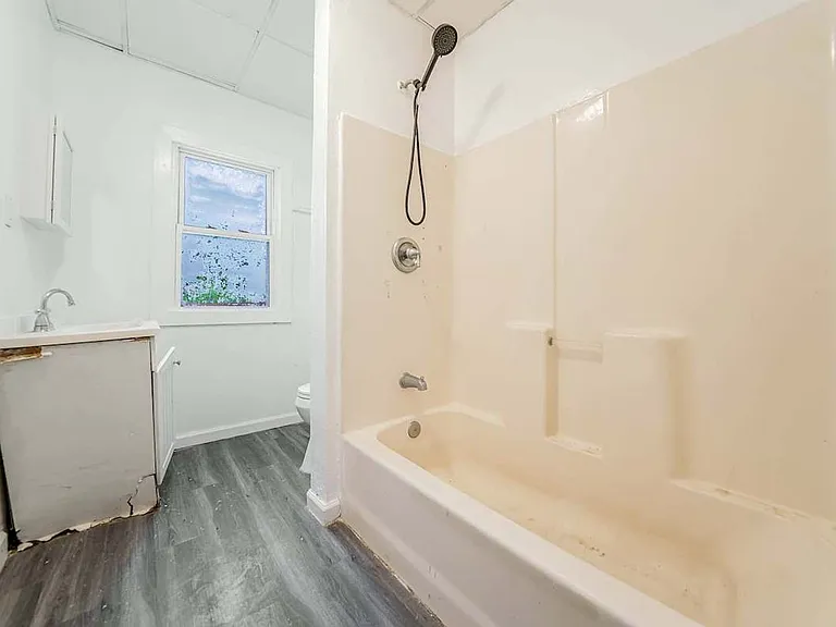 4310 Daisy Ave — Photo 73