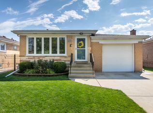 8531 N Ozanam Ave, Niles, IL 60714