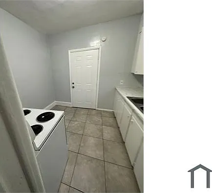 1555 W 7th St — Photo 31