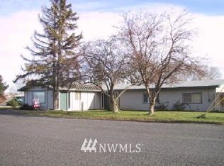 315 Hawthorne Dr NW, Royal City, WA 99357