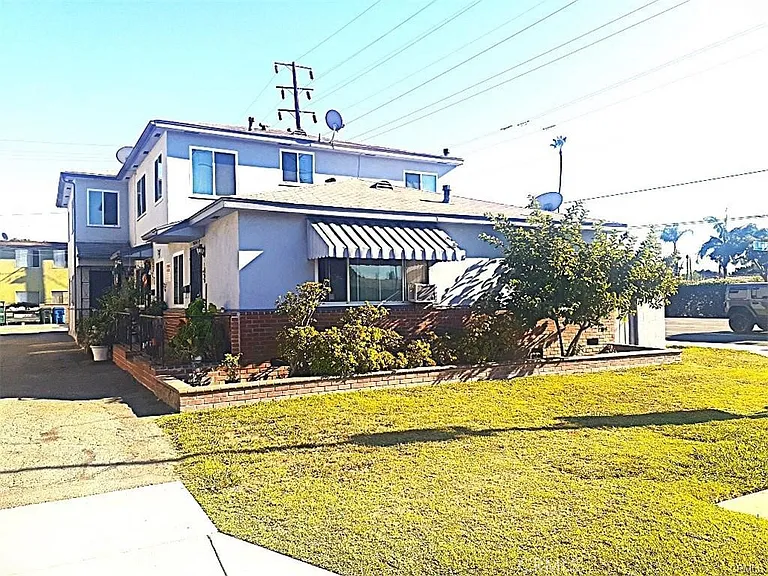 10036 Wiley Burke Ave — Photo 1