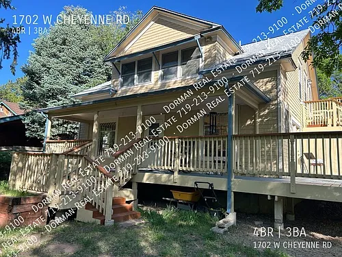 1702 W Cheyenne Rd Photo 1