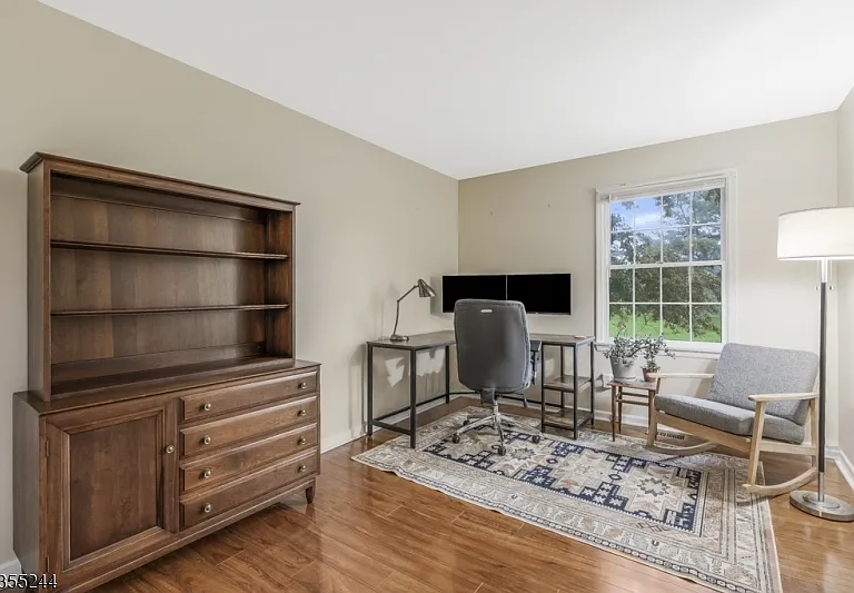 105 Alexandria Way — Photo 22
