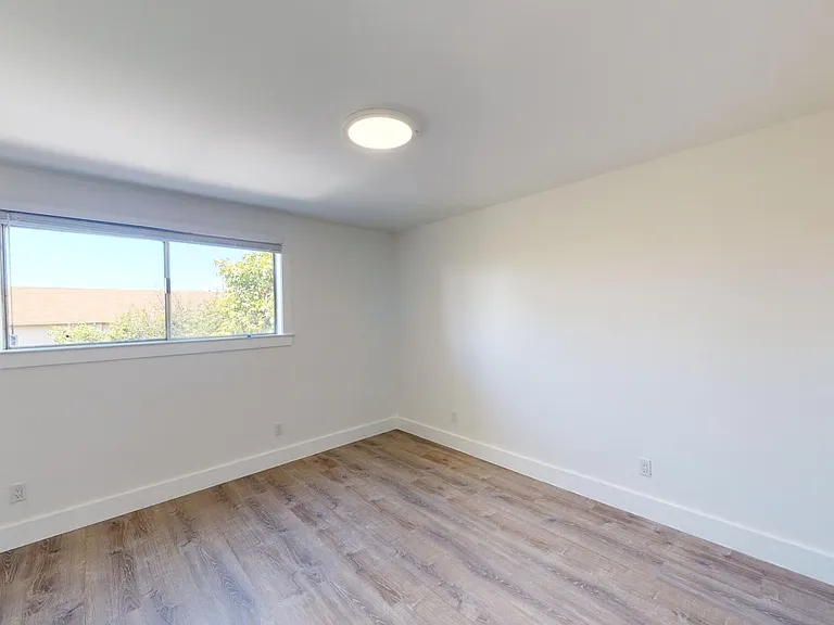 2252 Parker Street — Photo 21