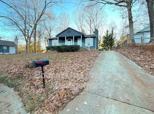 8105 Chrisbry Ln, Charlotte, NC 28215