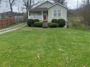 122 Parkway St, Cedar Bluff, VA 24609