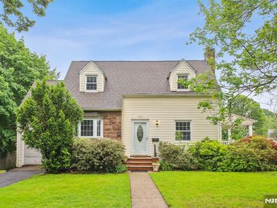 934 Alpine Dr, Teaneck, NJ, 07666