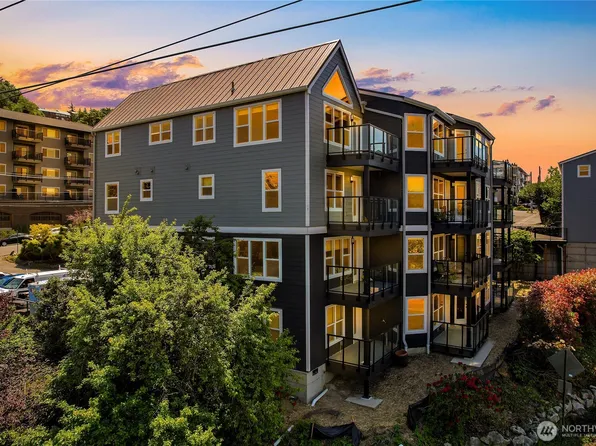 705 N State Street #301, Bellingham, WA 98225
