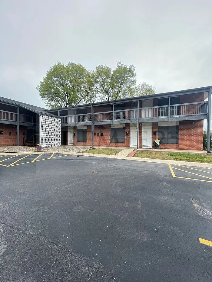 1 bed, 1.0 bath, 575 sqft, $850 — Photo 1