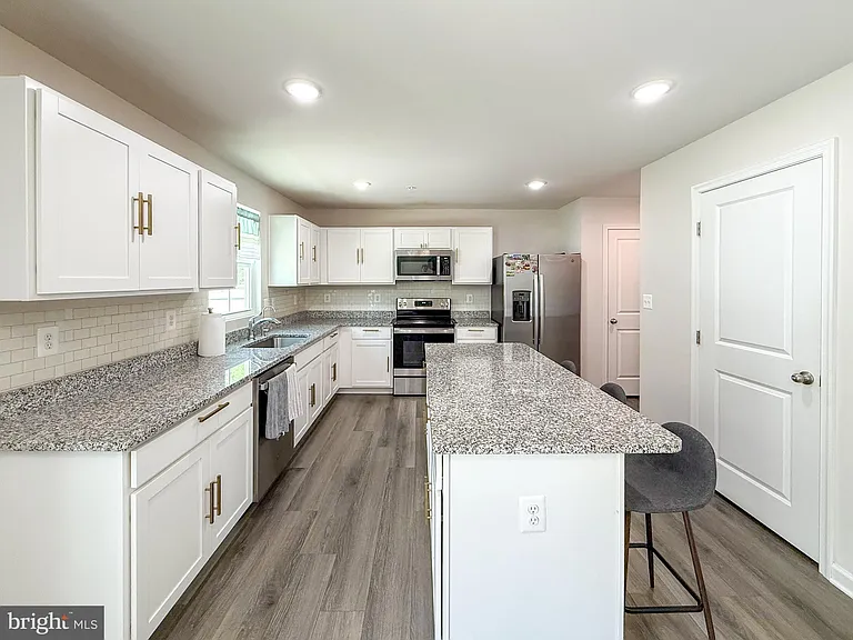 91 Goldspire Dr — Photo 14