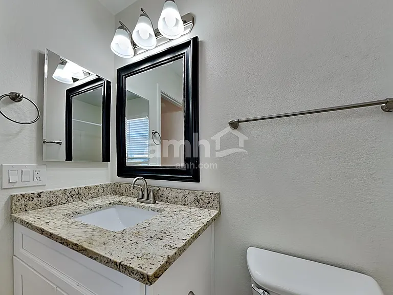 15374 W Gelding Dr — Photo 13