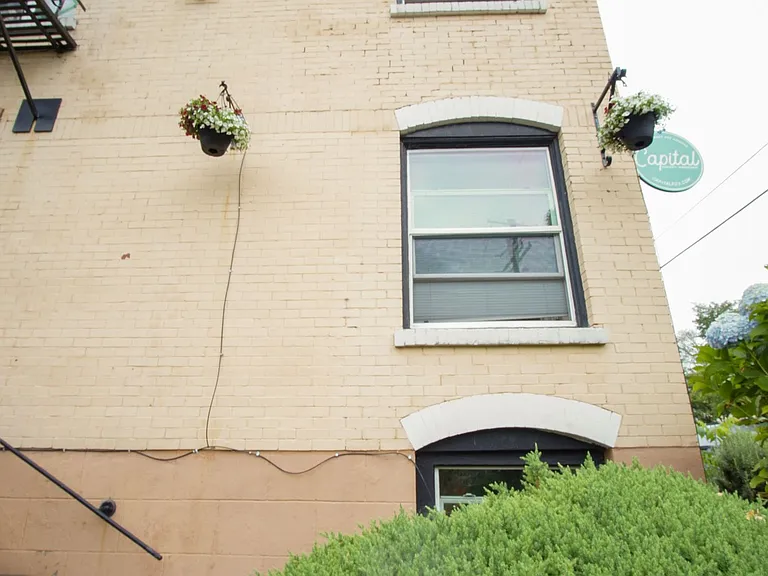 1235 SE Yamhill St #11 — Photo 12