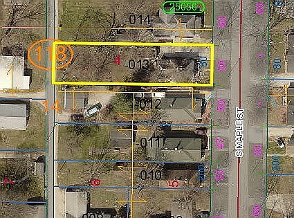 2nd image of 407 Maple St