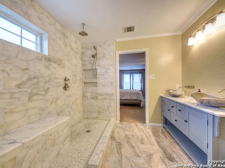 157 Carmel Dr — Photo 17