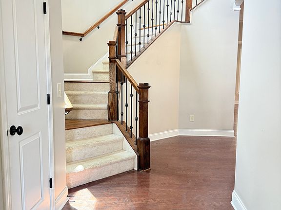 Entry way, two storey Foyer with closet