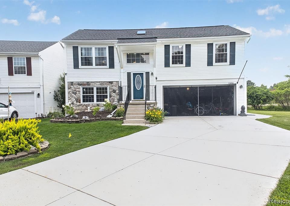 1st image of 1930 W Williams Cir