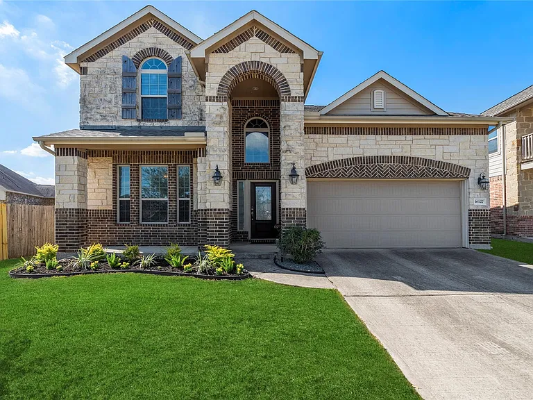 16127 Fairway Creek Cir — Photo 38