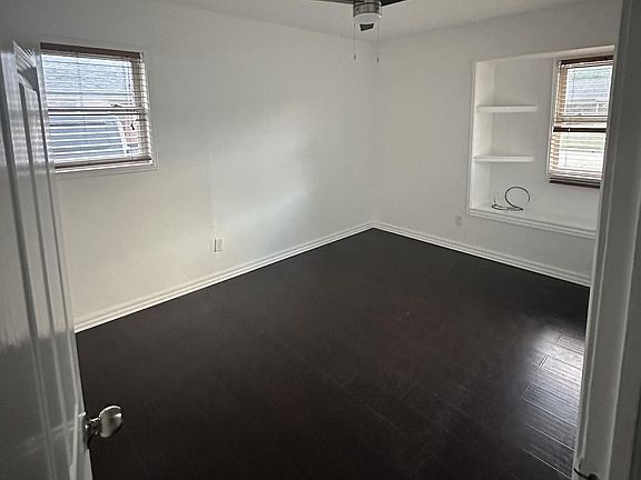 2nd image of 3916 Hartline Dr