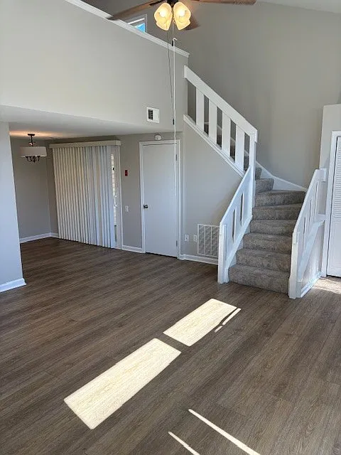 2 bed, 1112 sqft, $1,850 — Photo 3