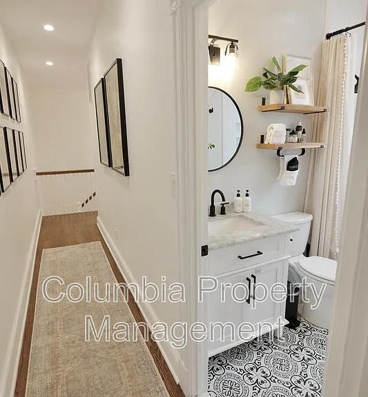 11 Q St NE — Photo 34