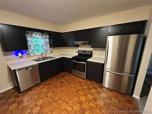 5th image of 133 Edgemont Drive
