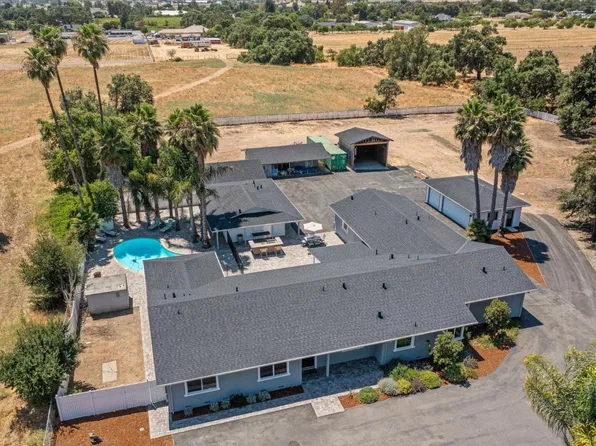 11685 Foothill Ave, Gilroy, CA 95020