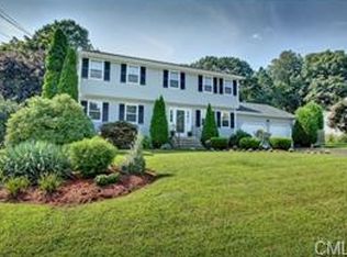 371 Bridgeview Pl, Stratford, CT 06614