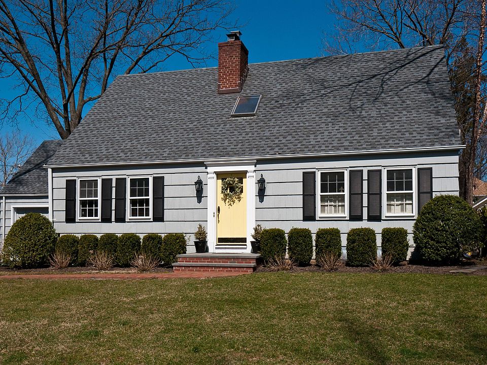 1st image of 4 Chestnut Ct