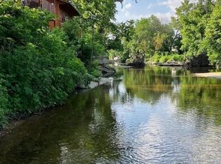 214 S Cliffside Dr, Noel, MO 64854