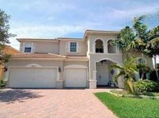 19250 N Gardenia Ave, Weston, FL 33332